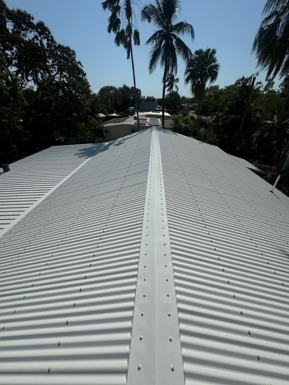 New metal roof tropical style home – Skyways Roofing